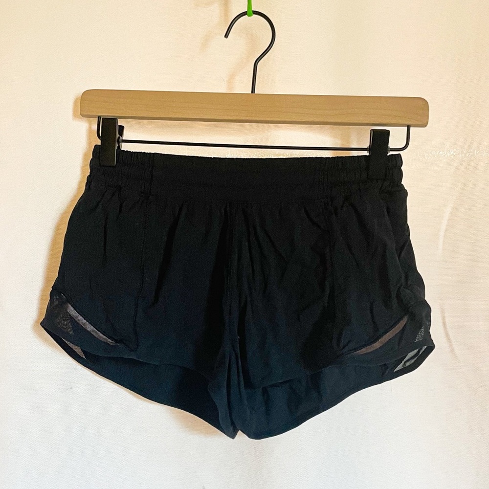 Lululemon Hotty Hot Shorts (2.5’)